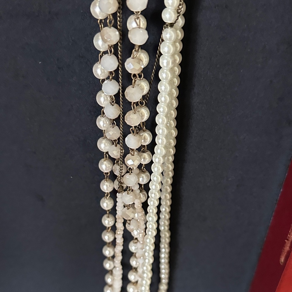 Elegant Pearl Necklace